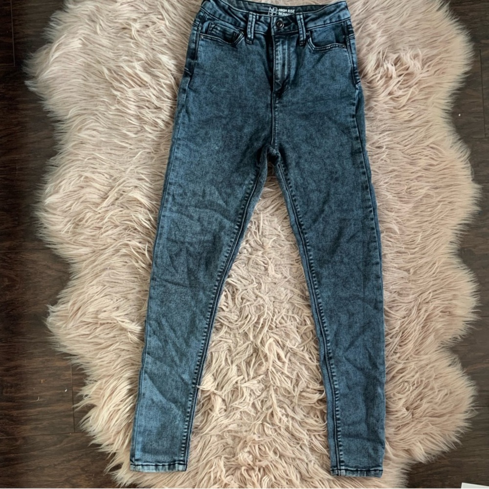 No Boundaries Women's Blue and Black Jeans